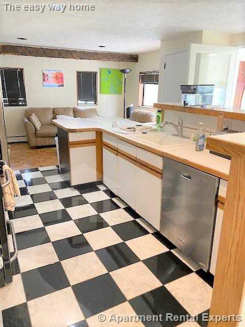 61 6th St - Photo 2 of 19