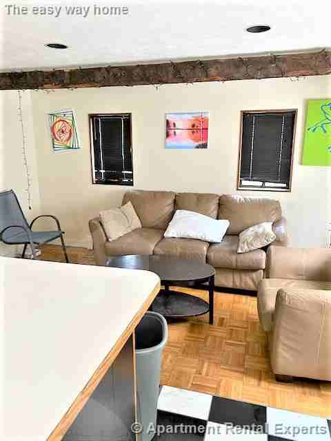 61 6th St - Photo 3 of 19