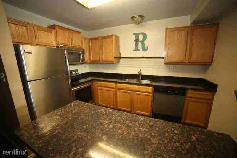 1356 N Geneva Dr - Photo 2 of 3