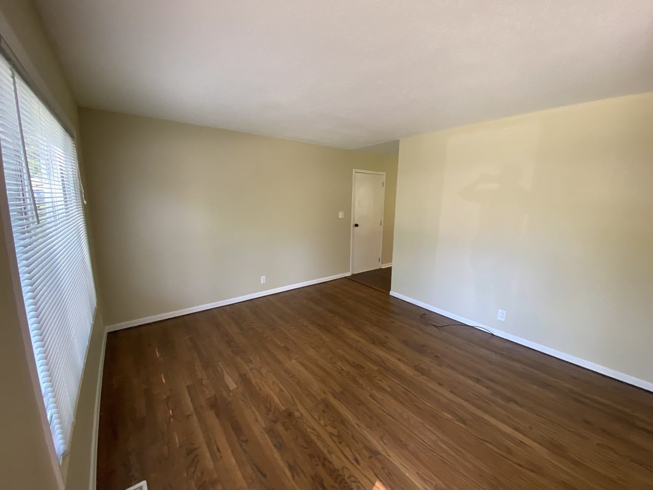 1205 N Whitney Rd - Photo 2 of 23