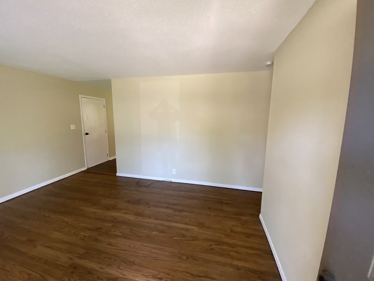 1205 N Whitney Rd - Photo 3 of 23