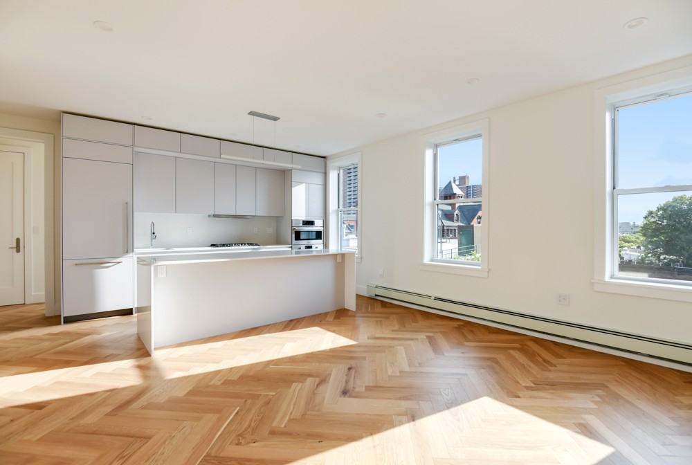 379 Washington Ave - Photo 3 of 9