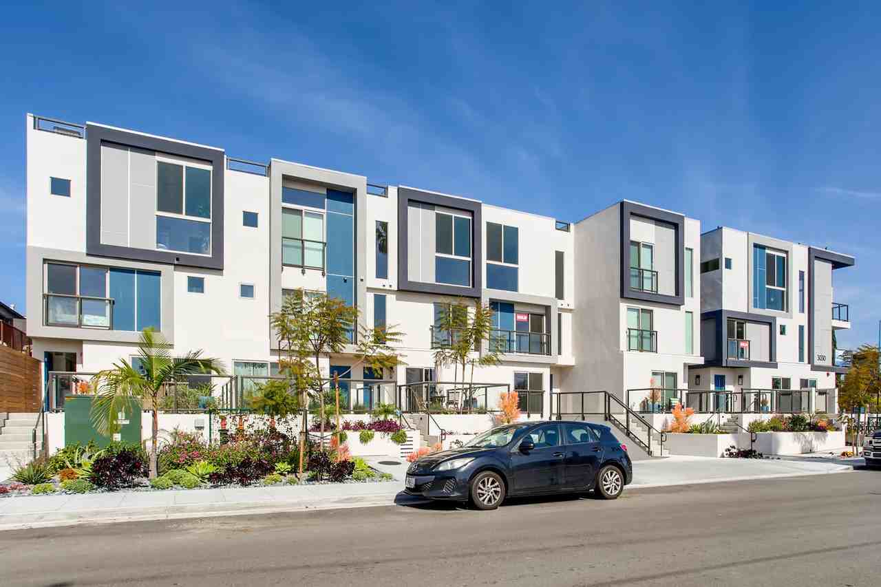 3030 Jarvis Street #4