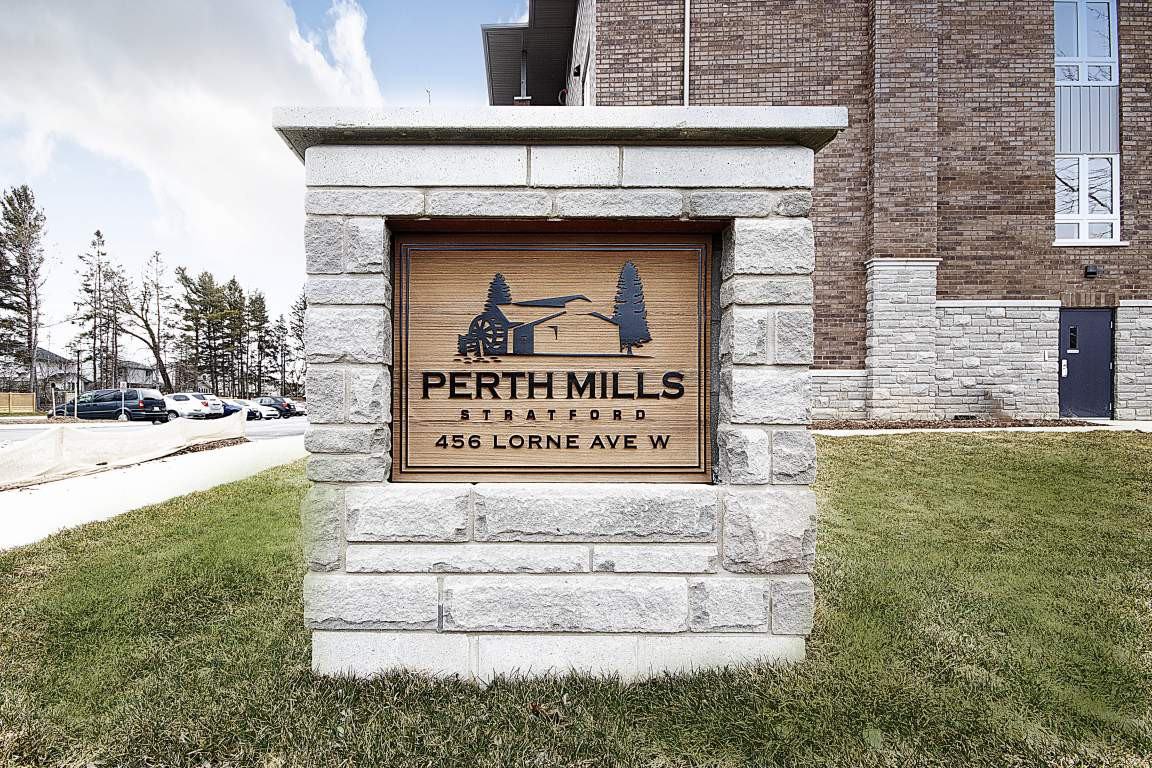 Perth Mills - Photo 2 of 20