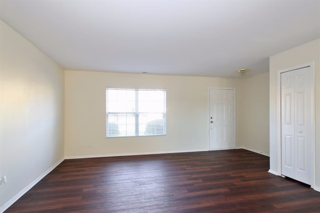 841 Willow Creek Dr - Photo 3 of 19