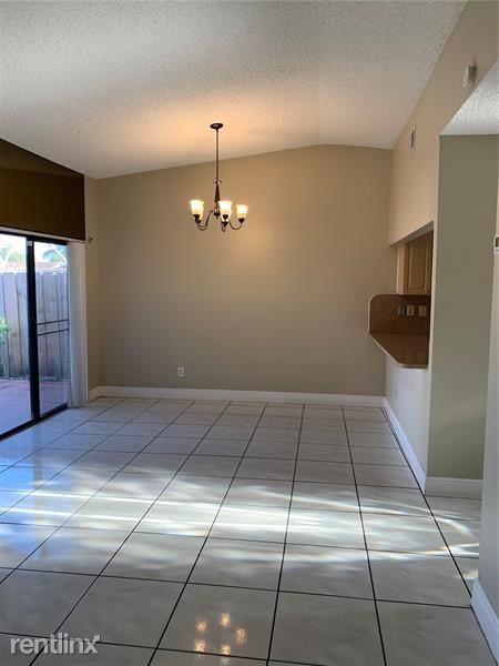19451 Nw 51st Pl - Photo 3 of 11
