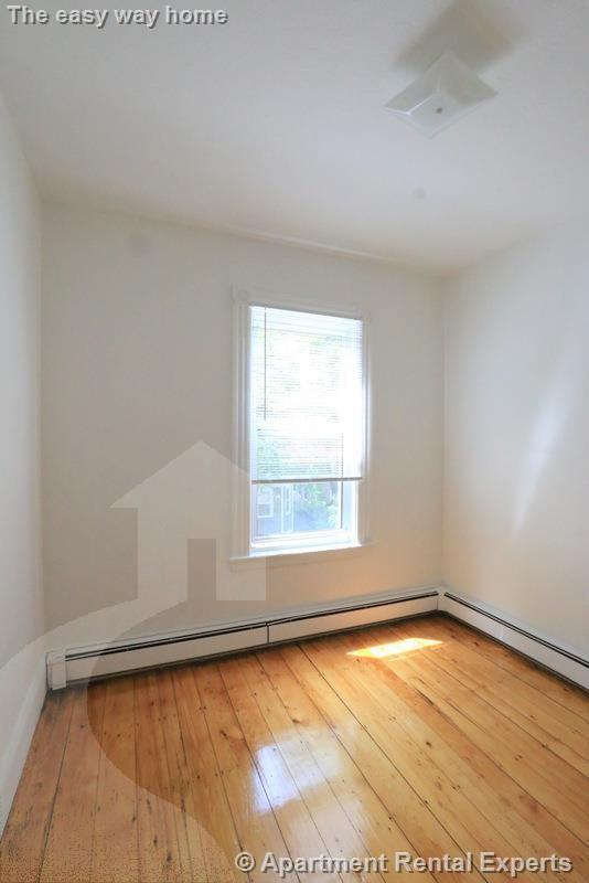 254 Windsor St #2R - Photo 5 of 14