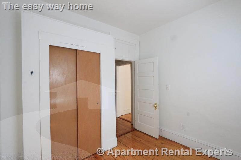 254 Windsor St #2R - Photo 6 of 14