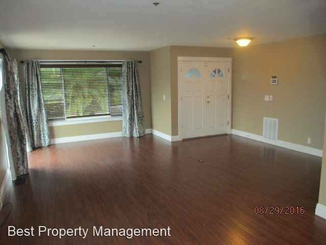 26575 Parkside Dr - Photo 3 of 12