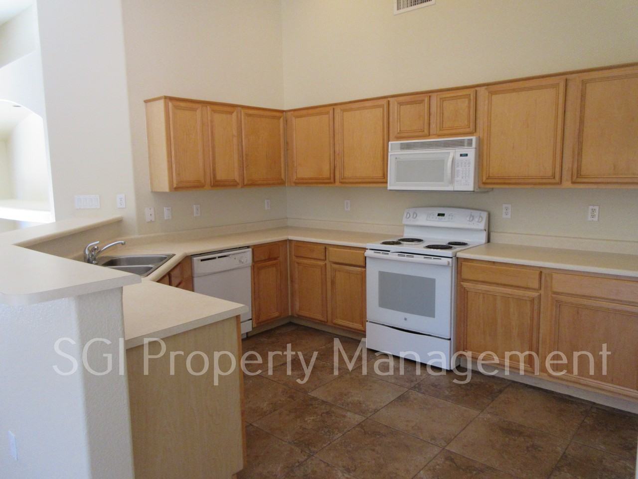 5255 W Kaler Cir - Photo 3 of 16