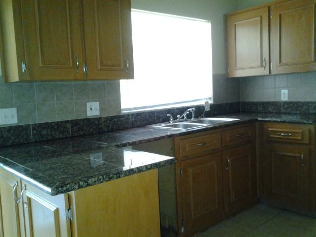 3625 Coppertree Cir - Photo 2 of 14