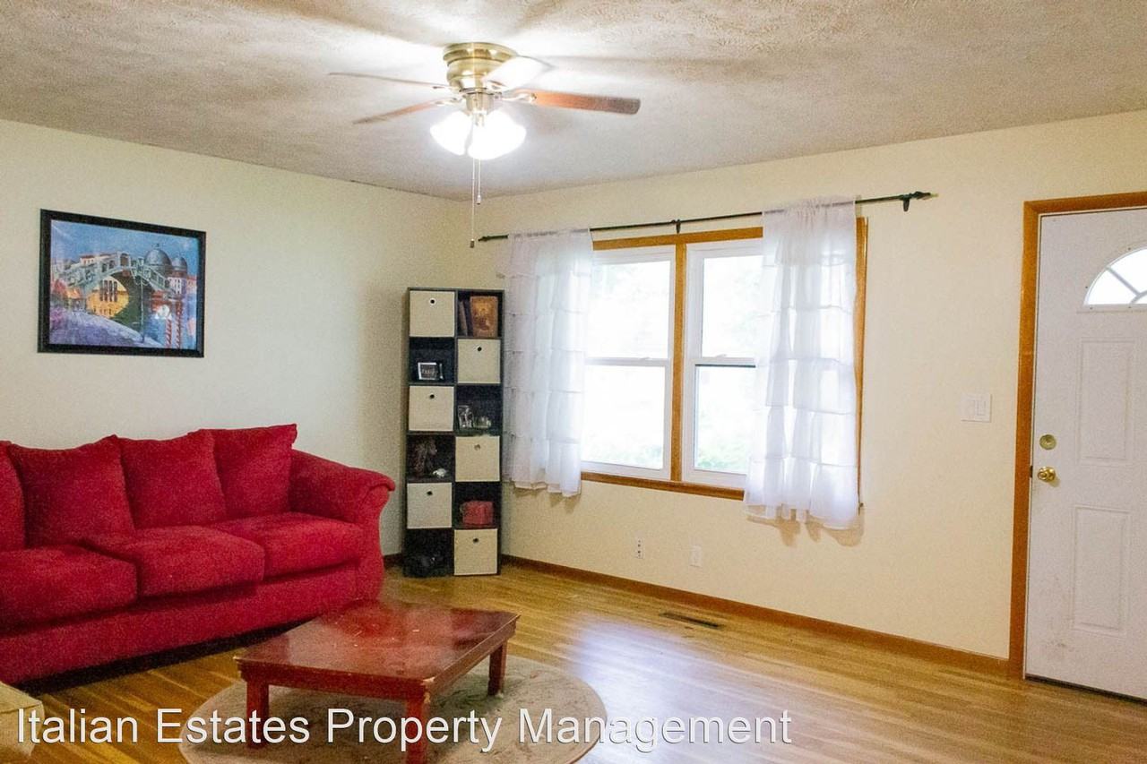 311 13th St - Photo 2 of 15