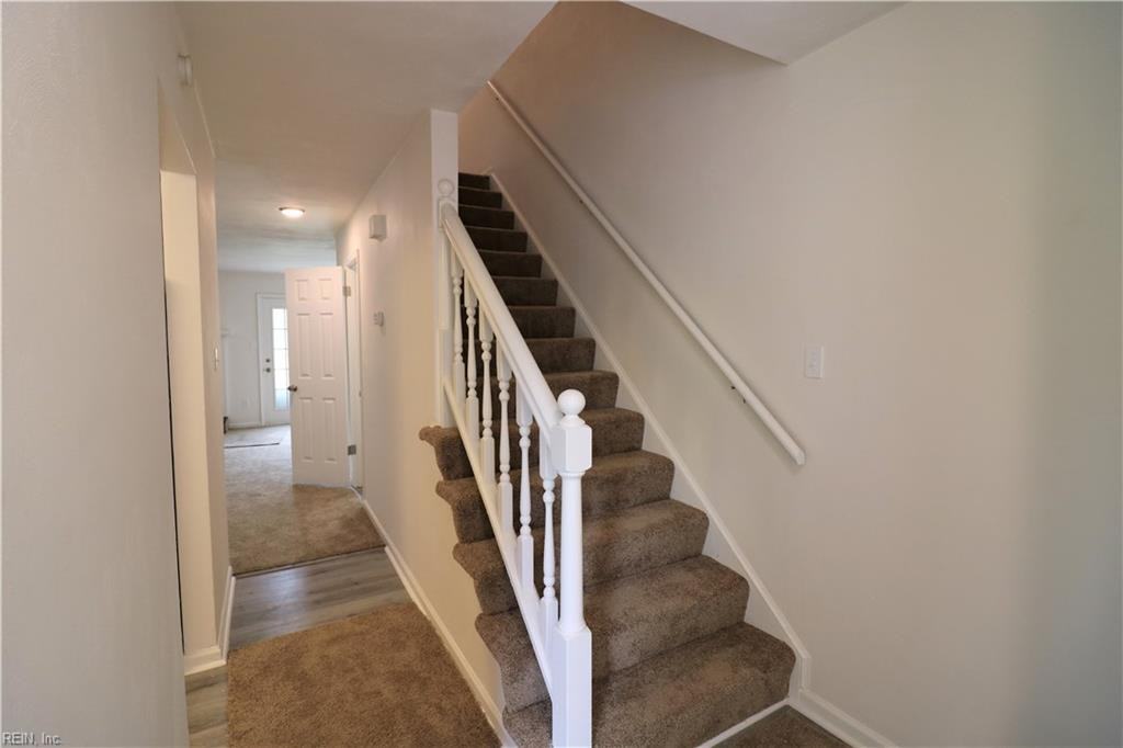 1548 Jameson Dr - Photo 3 of 26