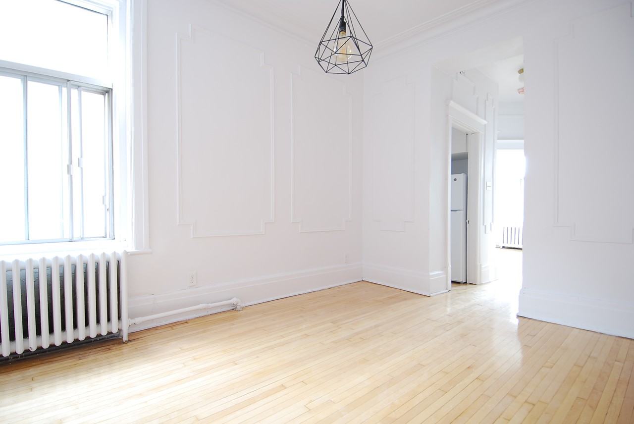 Mile-End Apartments - Photo 2 of 10