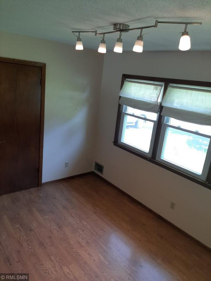 1348 17th St W - Photo 2 of 13