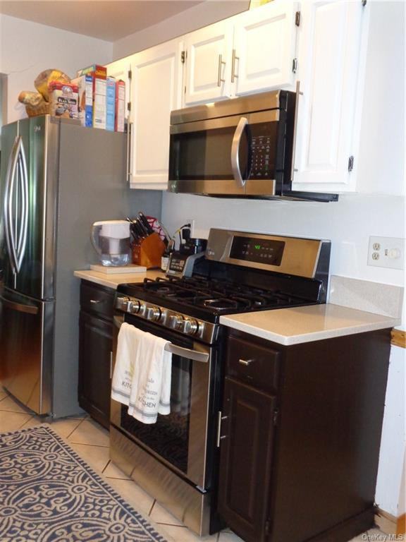 111 Water Front Vw - Photo 3 of 30