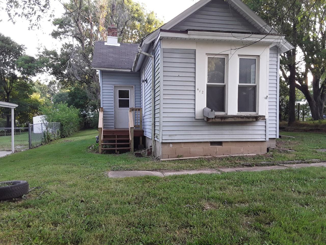 412 East Washington Street - Photo 2 of 22