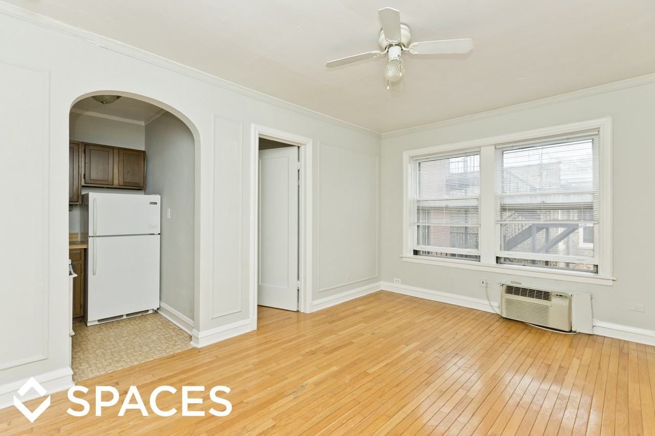 837 W Wolfram St - Photo 3 of 33