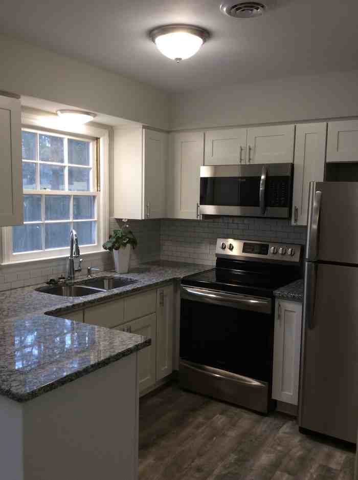 5208 Cypress Ln - Photo 3 of 22