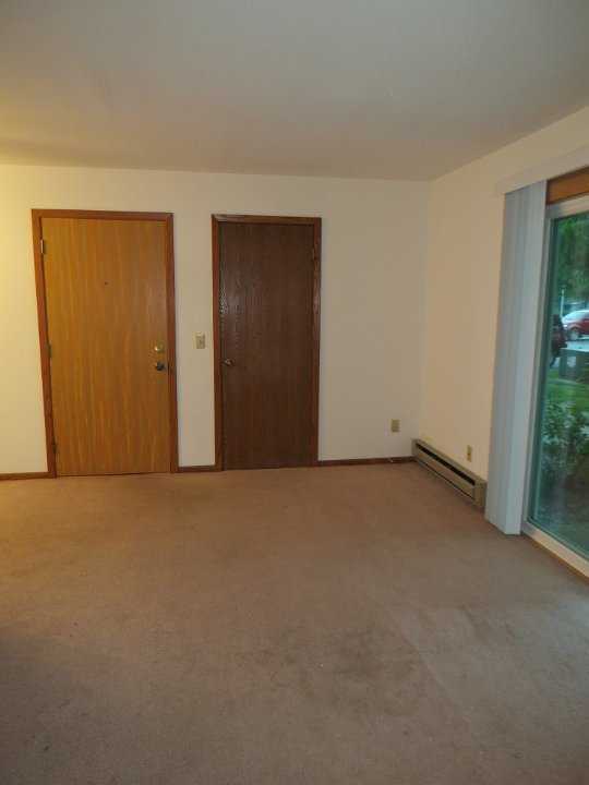 242 12th St - Photo 2 of 5