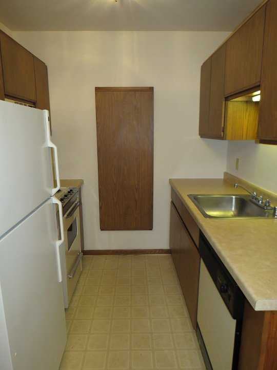 242 12th St - Photo 3 of 5