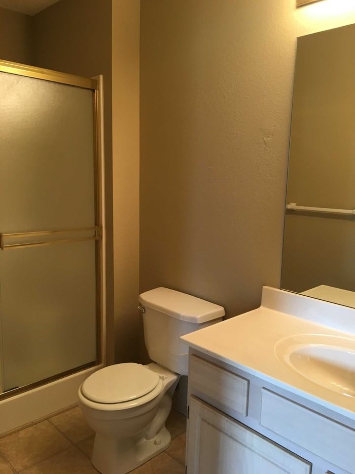 1000 Garden Dr - Photo 3 of 10