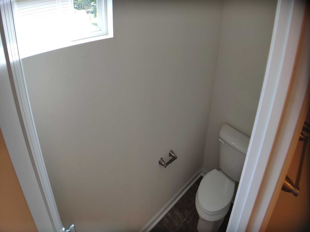 4752 Elizabeth Harbor Dr - Photo 2 of 21
