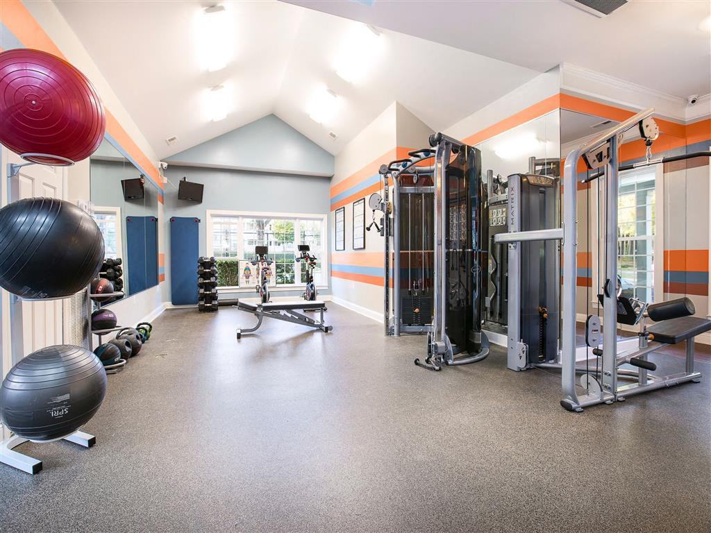 Elan at Mallard Creek Apartment Homes - Photo 7 of 39