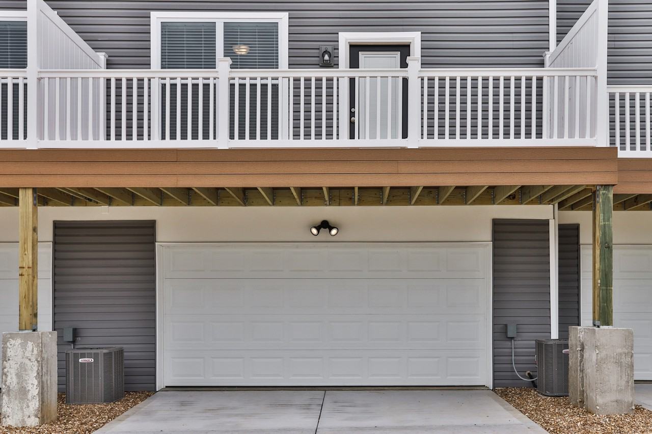 106 Estes Drive - Photo 3 of 34