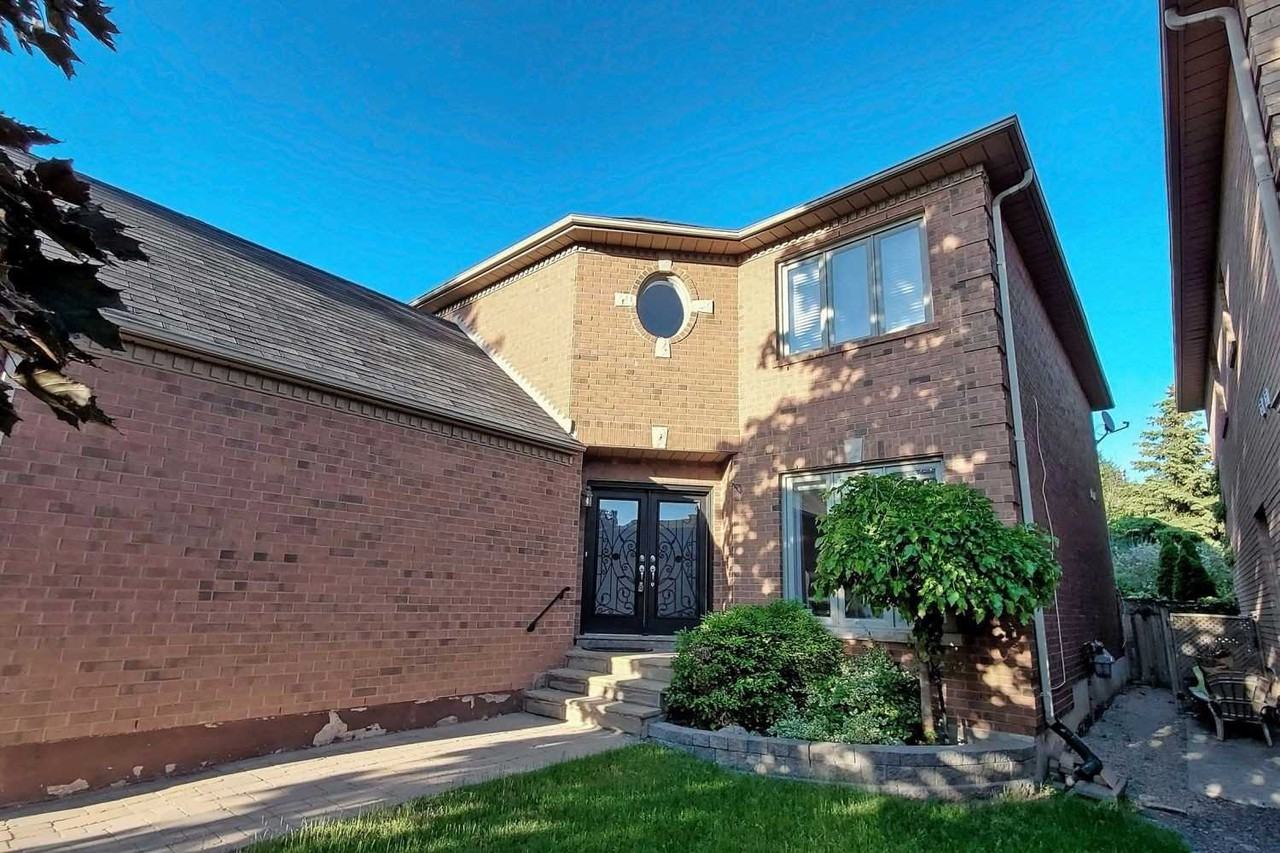 33 Inglewood Avenue - Photo 2 of 20