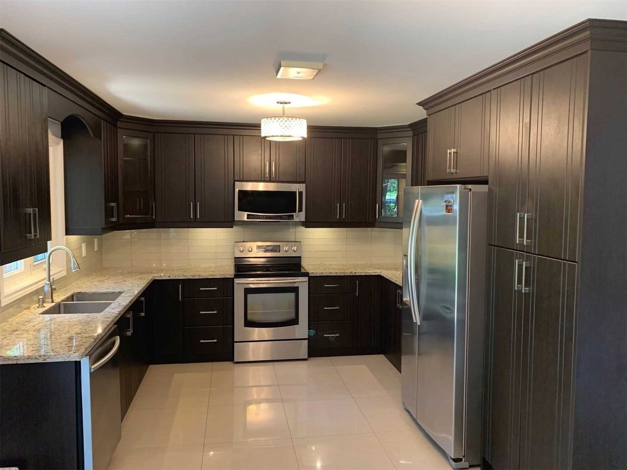 51 Somerset Crescent - Photo 3 of 15