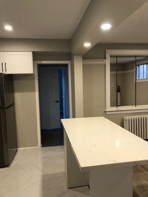 647 Vaughan Road - Photo 3 of 13