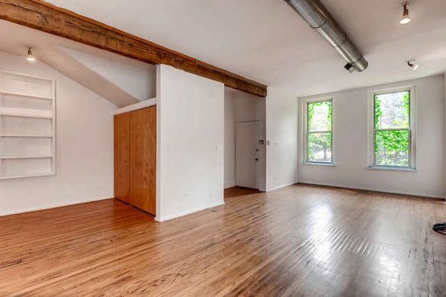 824 W 19th St #1 - Photo 2 of 11