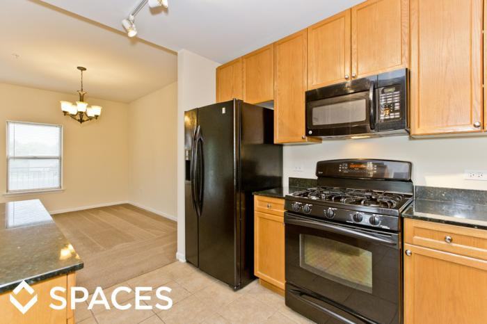 1650 Riverwoods Dr 210c - Photo 3 of 13