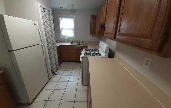 81 Chopin St - Photo 2 of 17