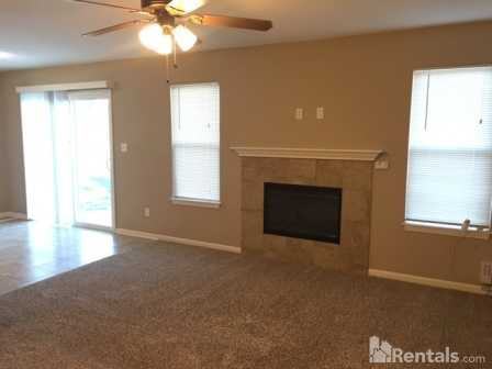 9441 N Baltimore Ave - Photo 3 of 10