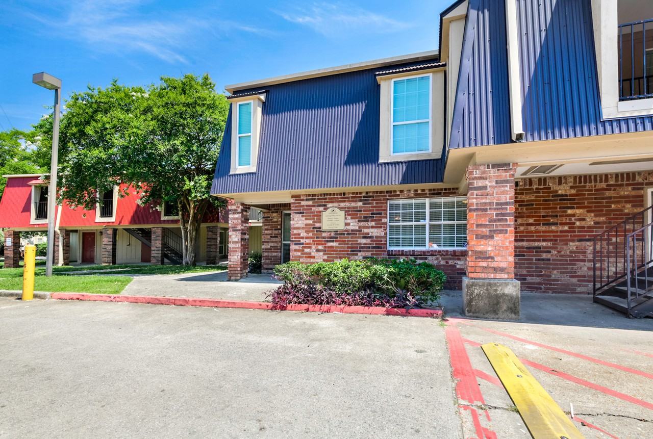 3400 Garden Oaks Drive - 1 - Photo 3 of 15