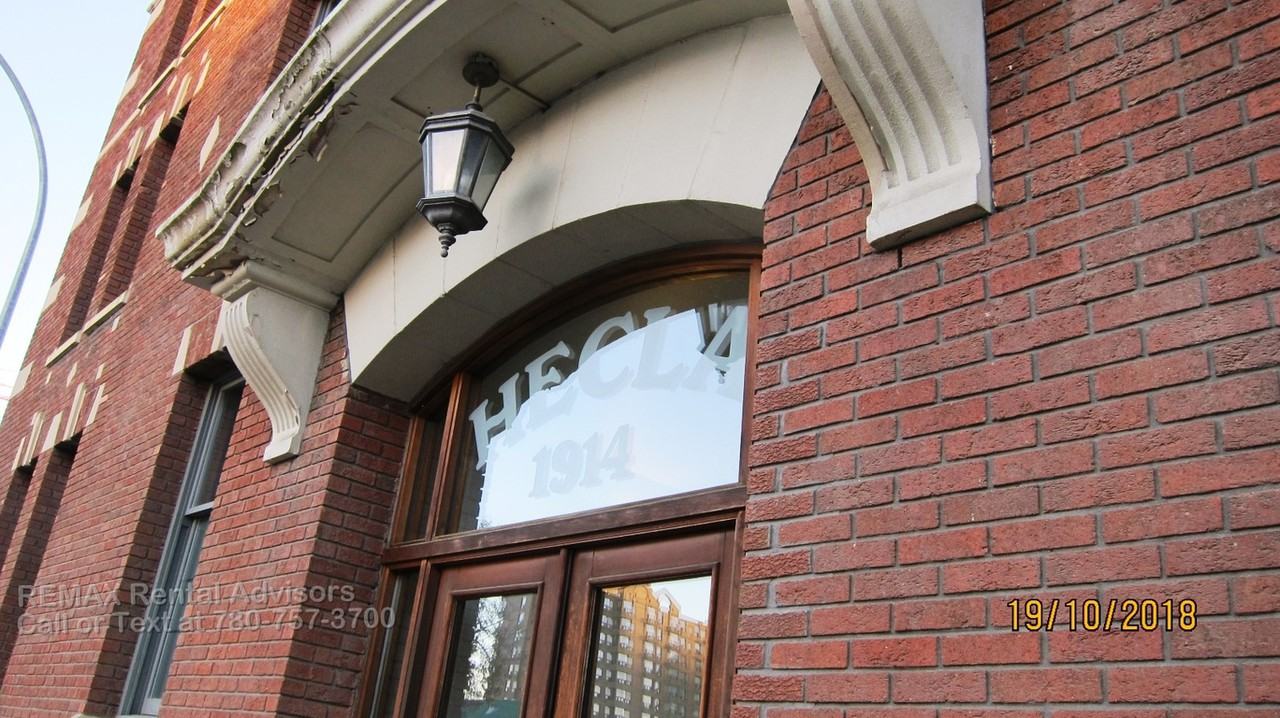 204 10141 95 St Apartments 10141 95 St, Edmonton, AB T5H 2A8 Zumper