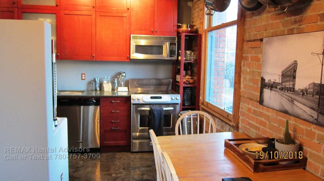 #204 10141 95 St - Photo 2 of 16