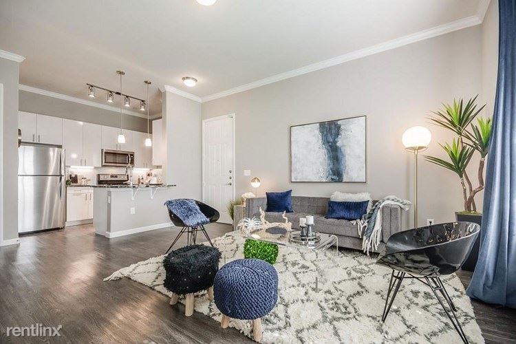 2420 N Shiloh Rd - Photo 2 of 14