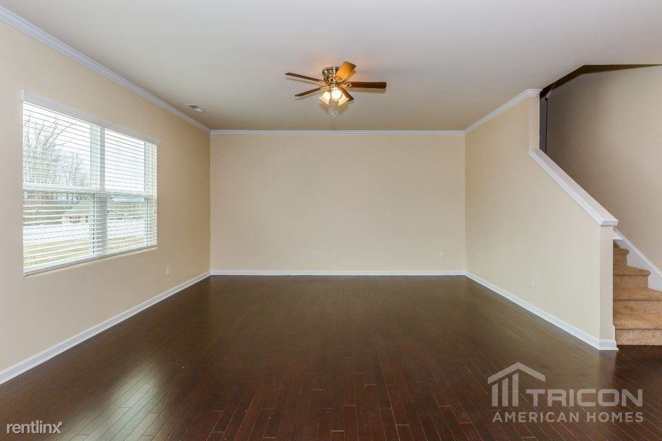 1725 White Willow Ave Ave - Photo 2 of 16