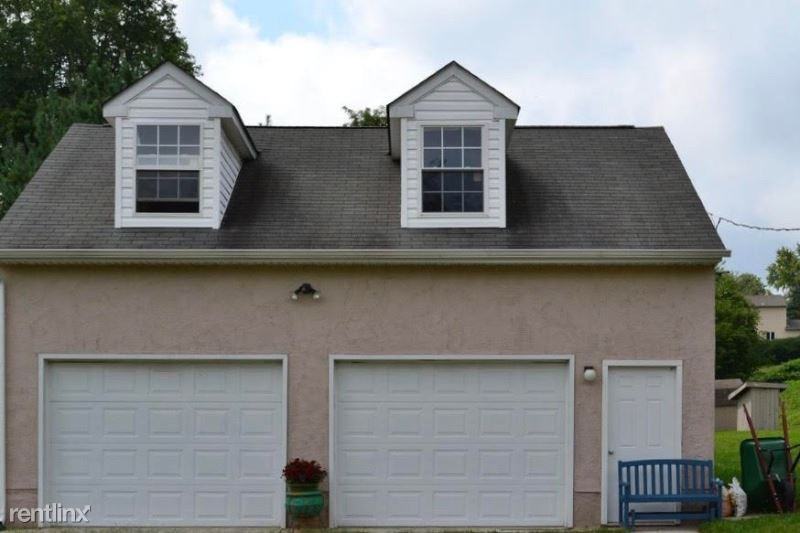 1406 Old Lancaster Pike - Photo 2 of 27