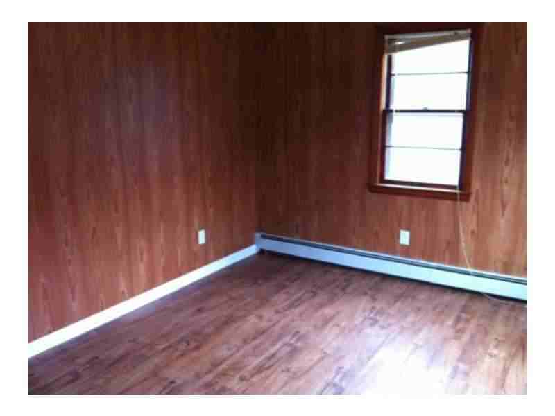 12 Matteson Ave - Photo 3 of 7