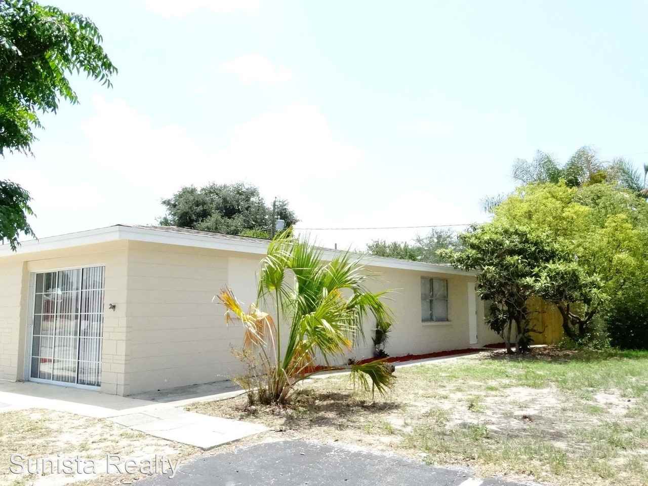 4818 Phoenix Ave - Photo 3 of 49