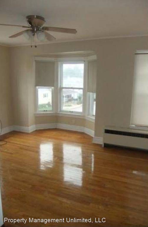 951 N Queen St - Photo 2 of 12