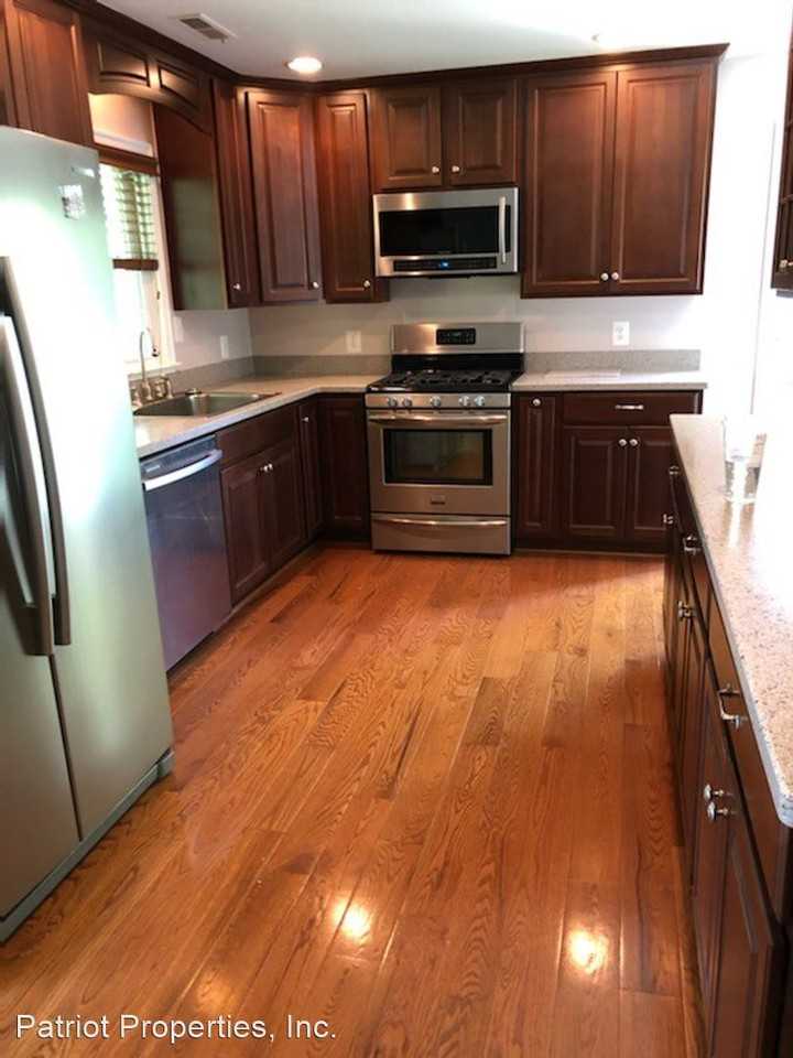 90 S Rogers St - Photo 2 of 9