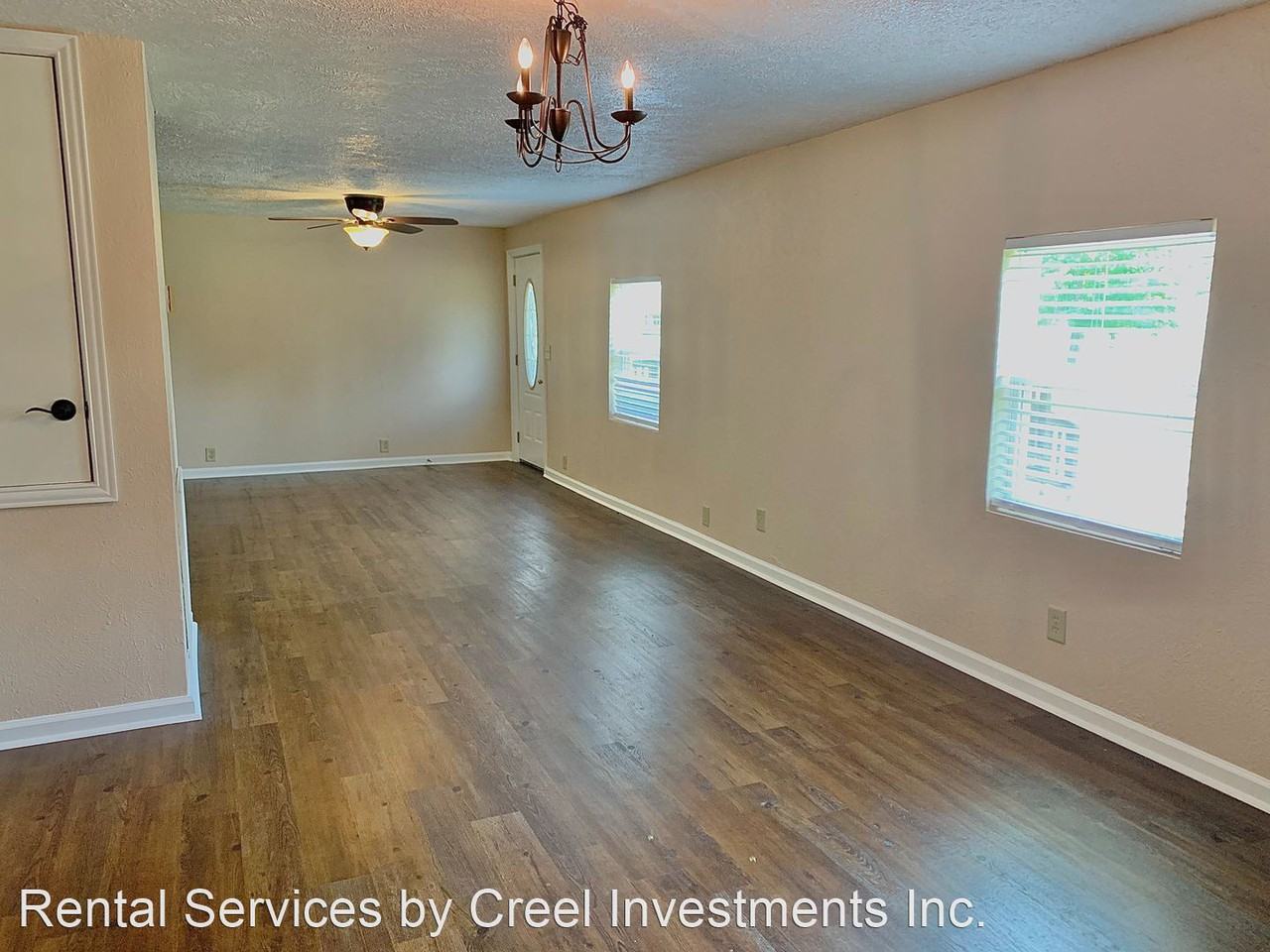 715 Dayna Ln - Photo 2 of 13