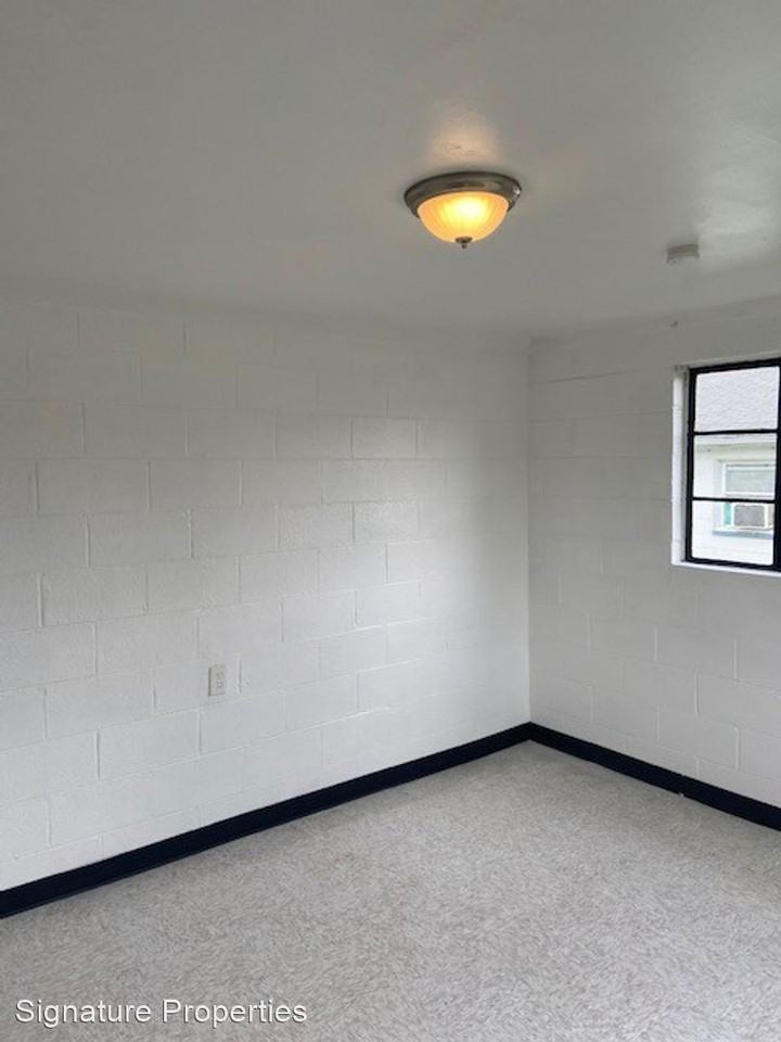 N Old Church Street - Photo 3 of 20