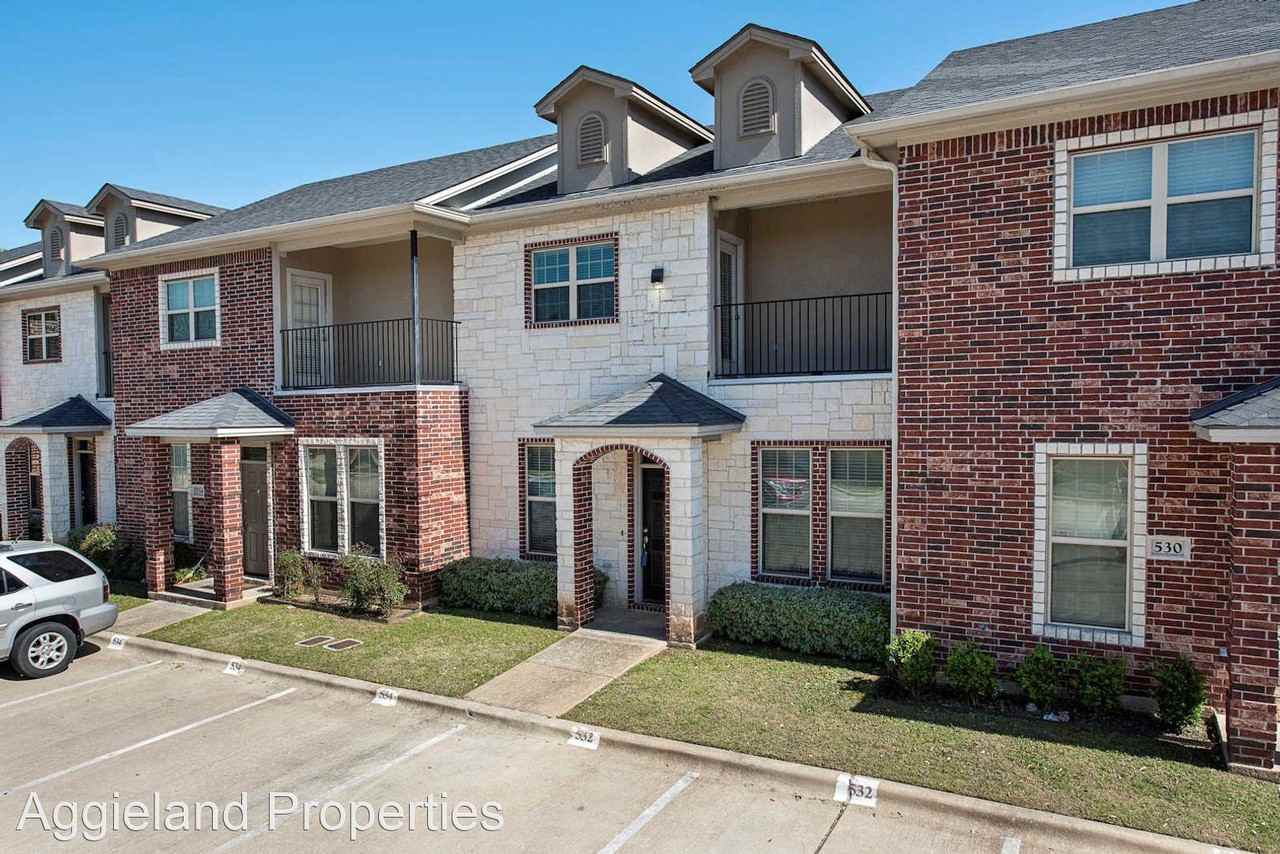 526 Forest Dr - Photo 2 of 15
