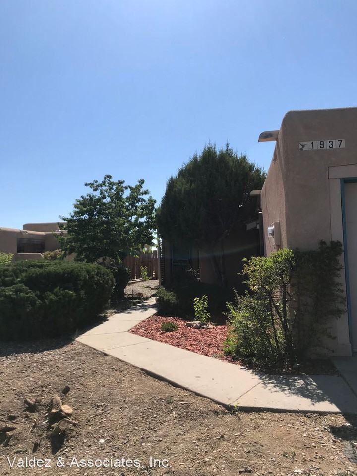 1937 Camino Lumbre - Photo 2 of 9